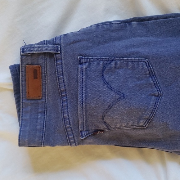 Levi's Demi Curve Skinny Jeans - Picture 5 of 5